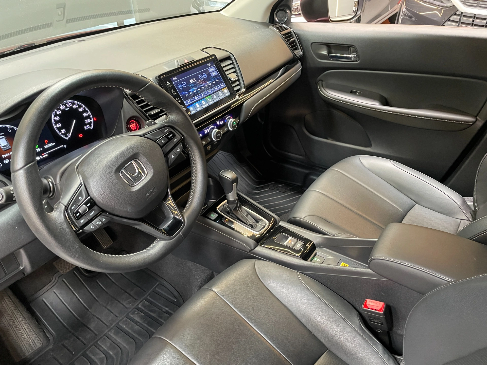 honda CITY 1.5 I-VTEC FLEX HATCH TOURING CVT 202513