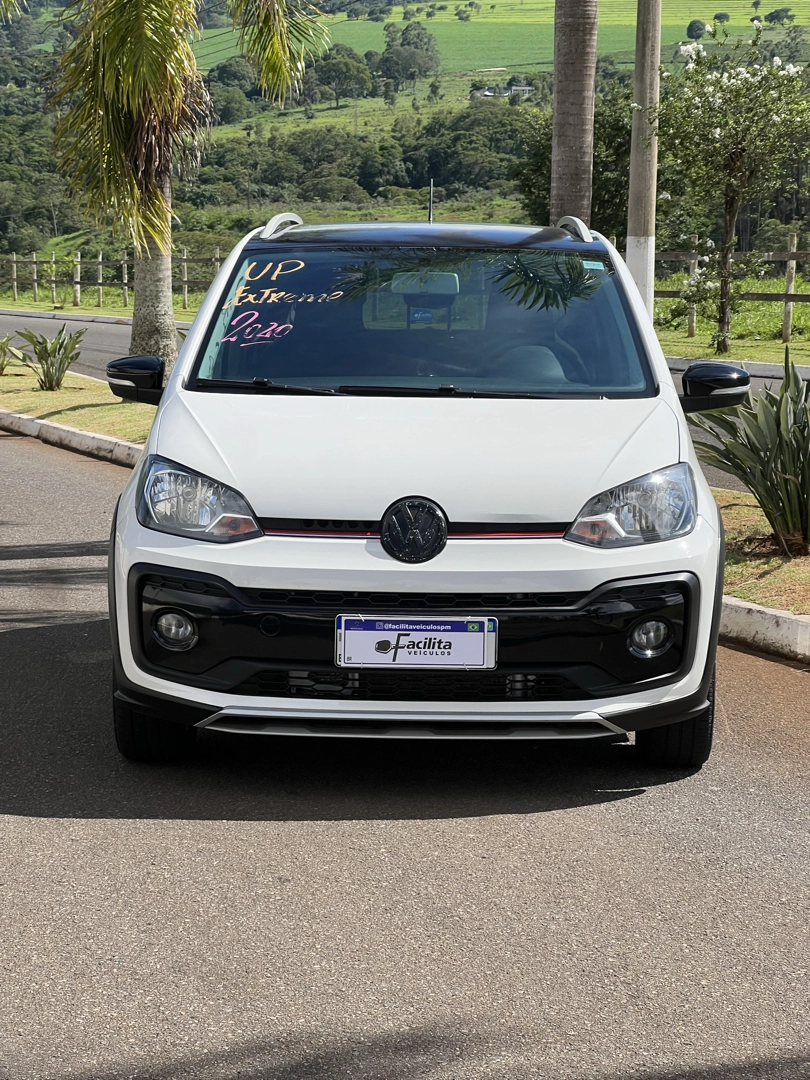 VOLKSWAGEN UP 1.0 170 TSI TOTAL FLEX XTREME 4P MANUAL