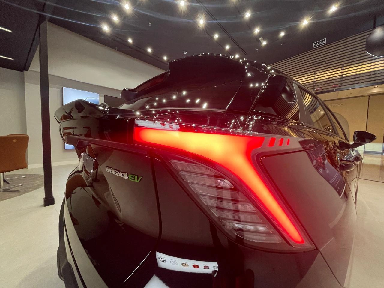 MG-4-64 KW ELÉTRICO COMFORT