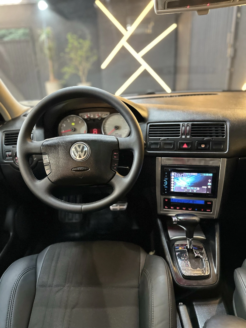 Volkswagen GOLF 2.0 MI SPORTLINE 8V FLEX 4P TIPTRONIC