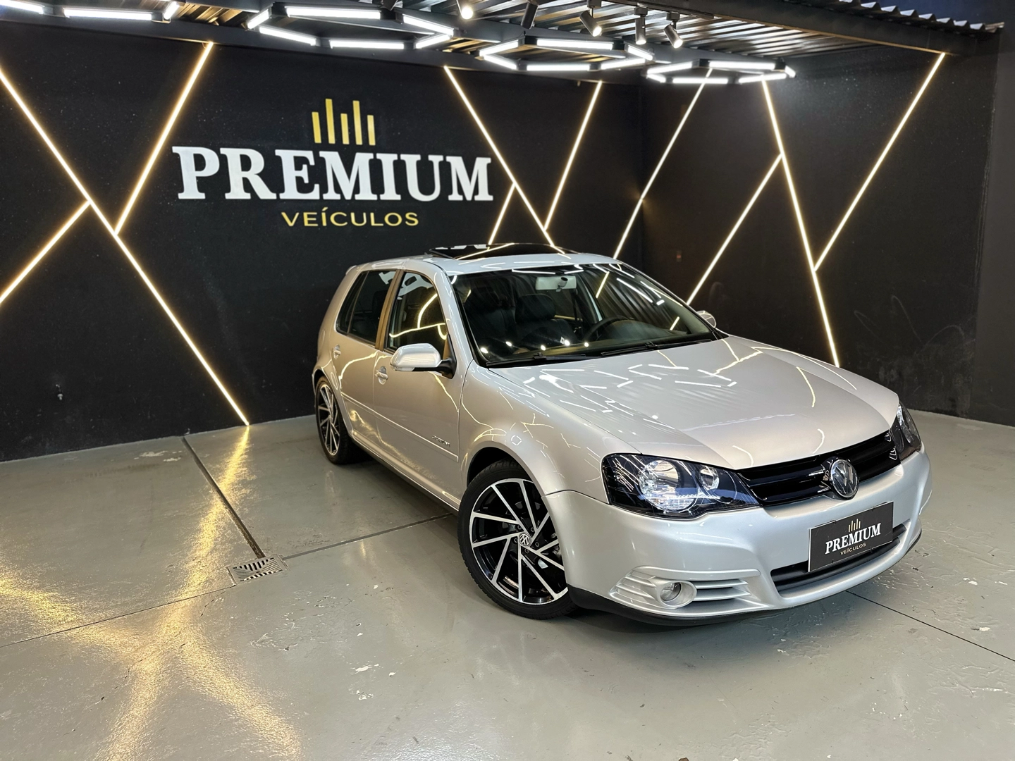 Volkswagen GOLF 2.0 MI SPORTLINE 8V FLEX 4P TIPTRONIC