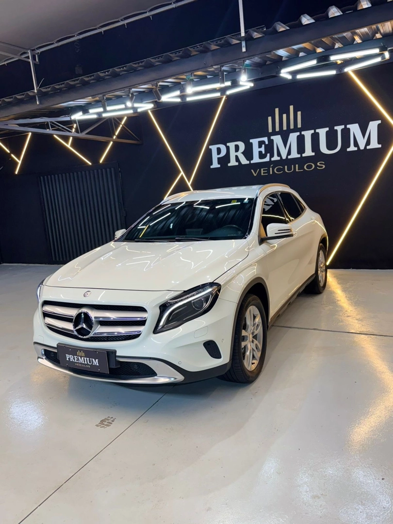 MERCEDES-BENZ GLA 200 1.6 CGI ADVANCE 16V TURBO FLEX 4P AUTOMÁTICO