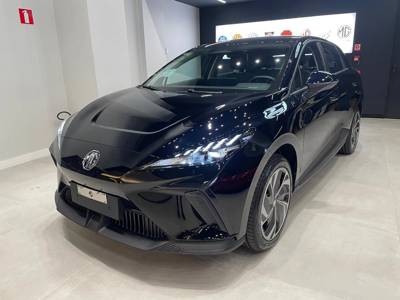 MG-4-64 KW ELÉTRICO COMFORT