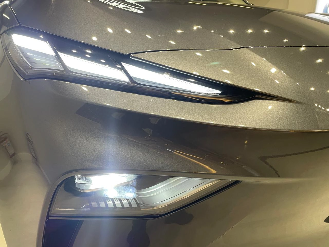 MG-S5-64 KW ELÉTRICO LUXURY