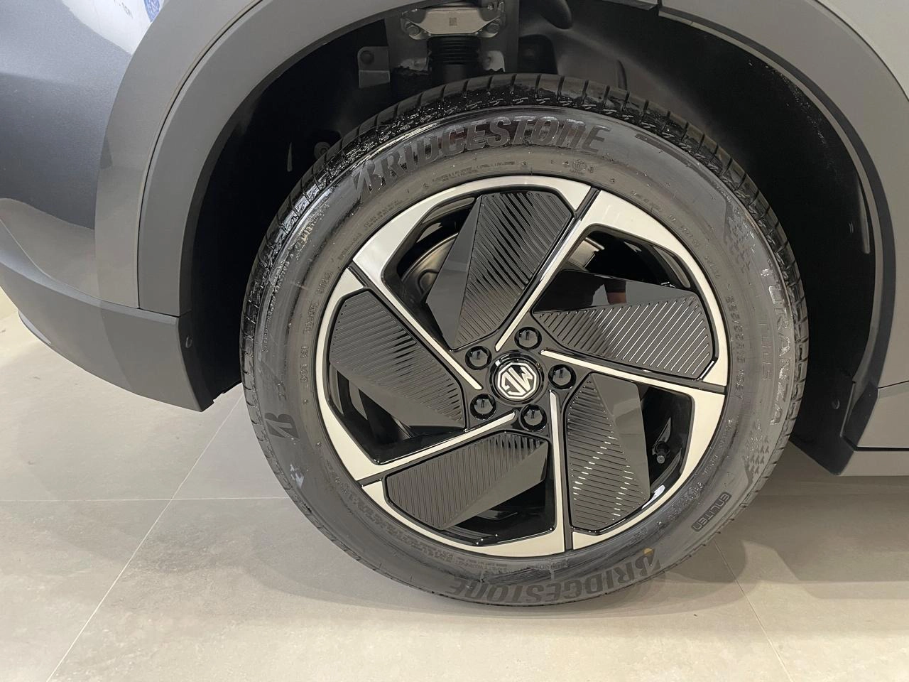 MG-S5-64 KW ELÉTRICO LUXURY