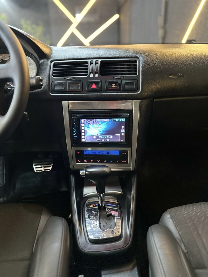 Volkswagen GOLF 2.0 MI SPORTLINE 8V FLEX 4P TIPTRONIC