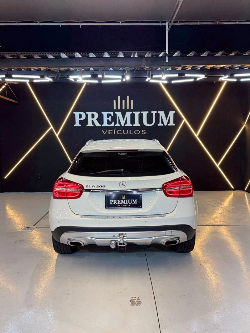MERCEDES-BENZ GLA 200 1.6 CGI ADVANCE 16V TURBO FLEX 4P AUTOMÁTICO