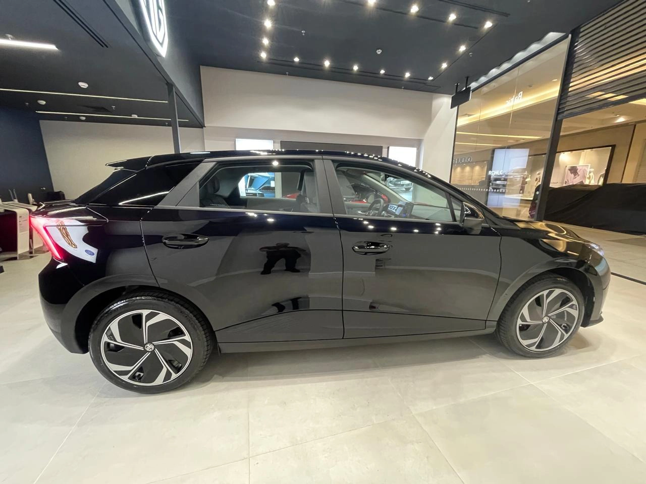 MG-4-64 KW ELÉTRICO COMFORT