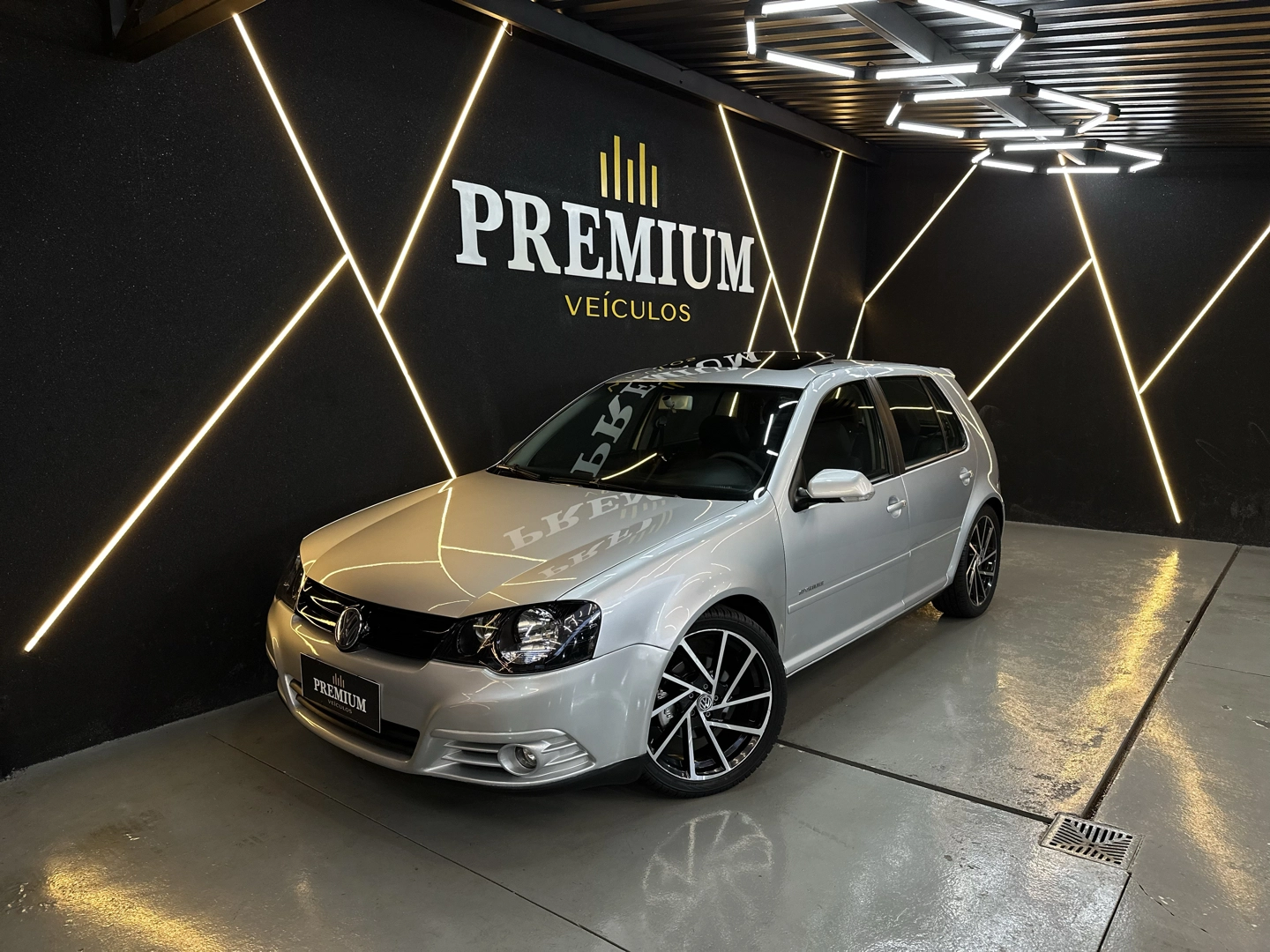 Volkswagen GOLF 2.0 MI SPORTLINE 8V FLEX 4P TIPTRONIC