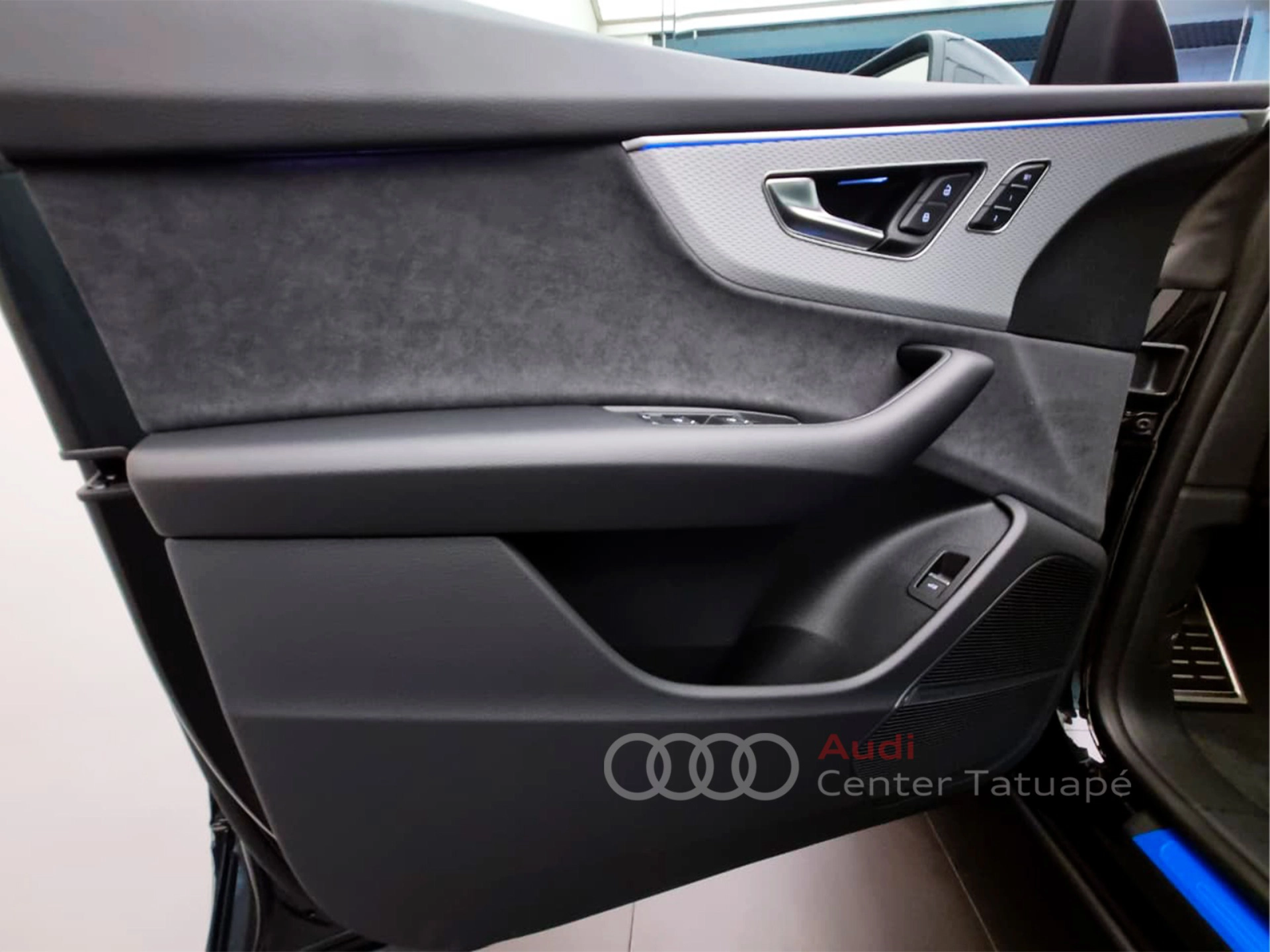 audi Q8 3.0 TFSI GASOLINA PERFORMANCE BLACK QUATTRO TIPTRONIC 20268