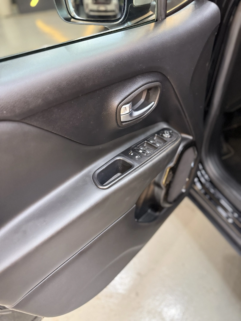 Jeep RENEGADE 1.8 16V FLEX LIMITED 4P AUTOMÁTICO