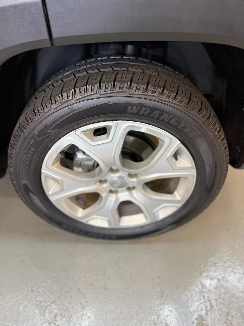 Jeep RENEGADE 1.8 16V FLEX LIMITED 4P AUTOMÁTICO