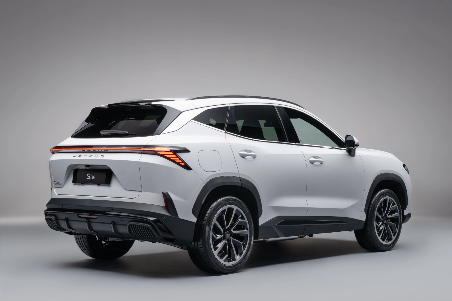 jetour S06 1.5 TGDI PHEV ADVANCE DHT 20262