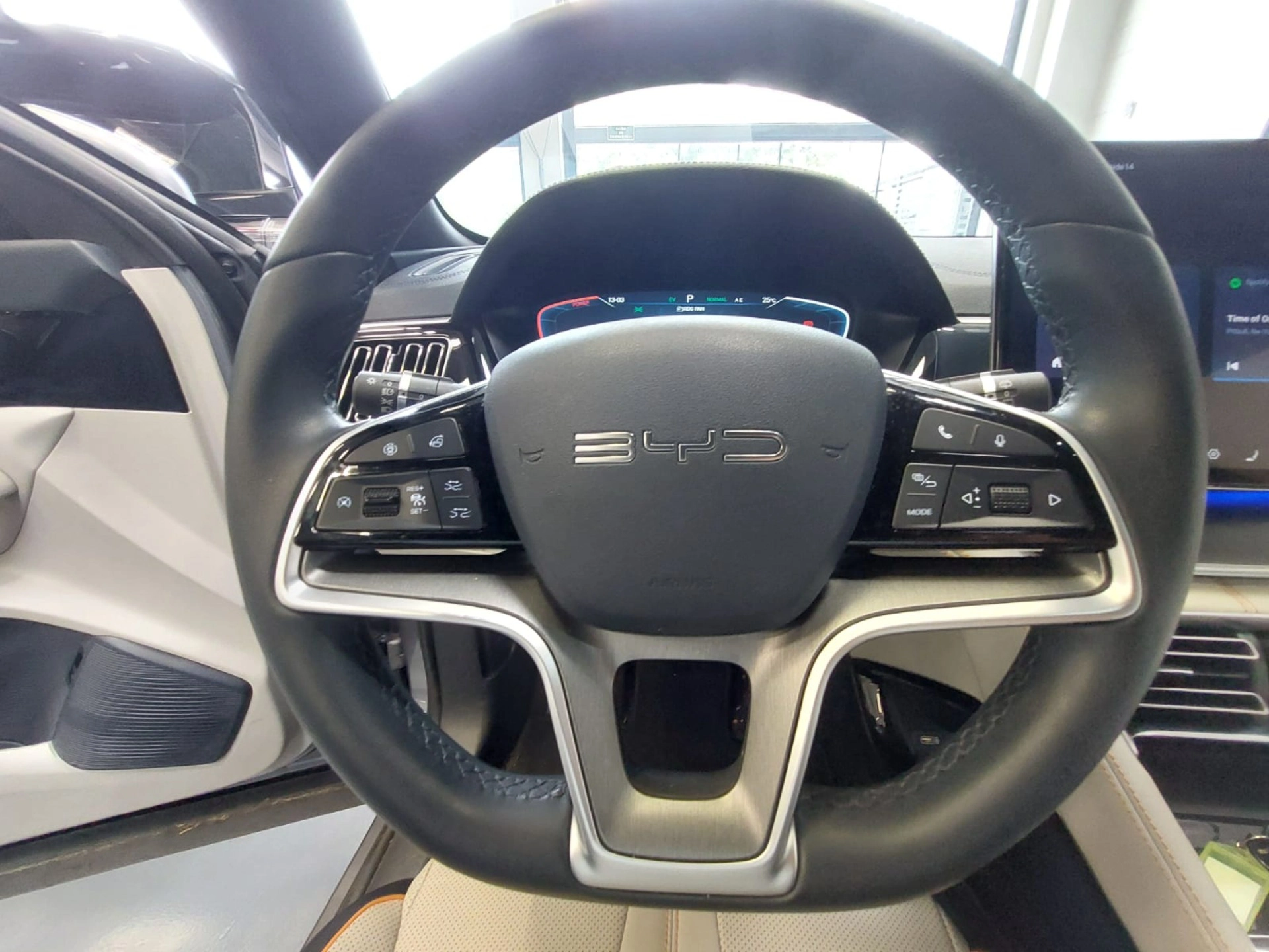 byd SONG PLUS 1.5 DM-I HÍBRIDO AUTOMÁTICO 202511
