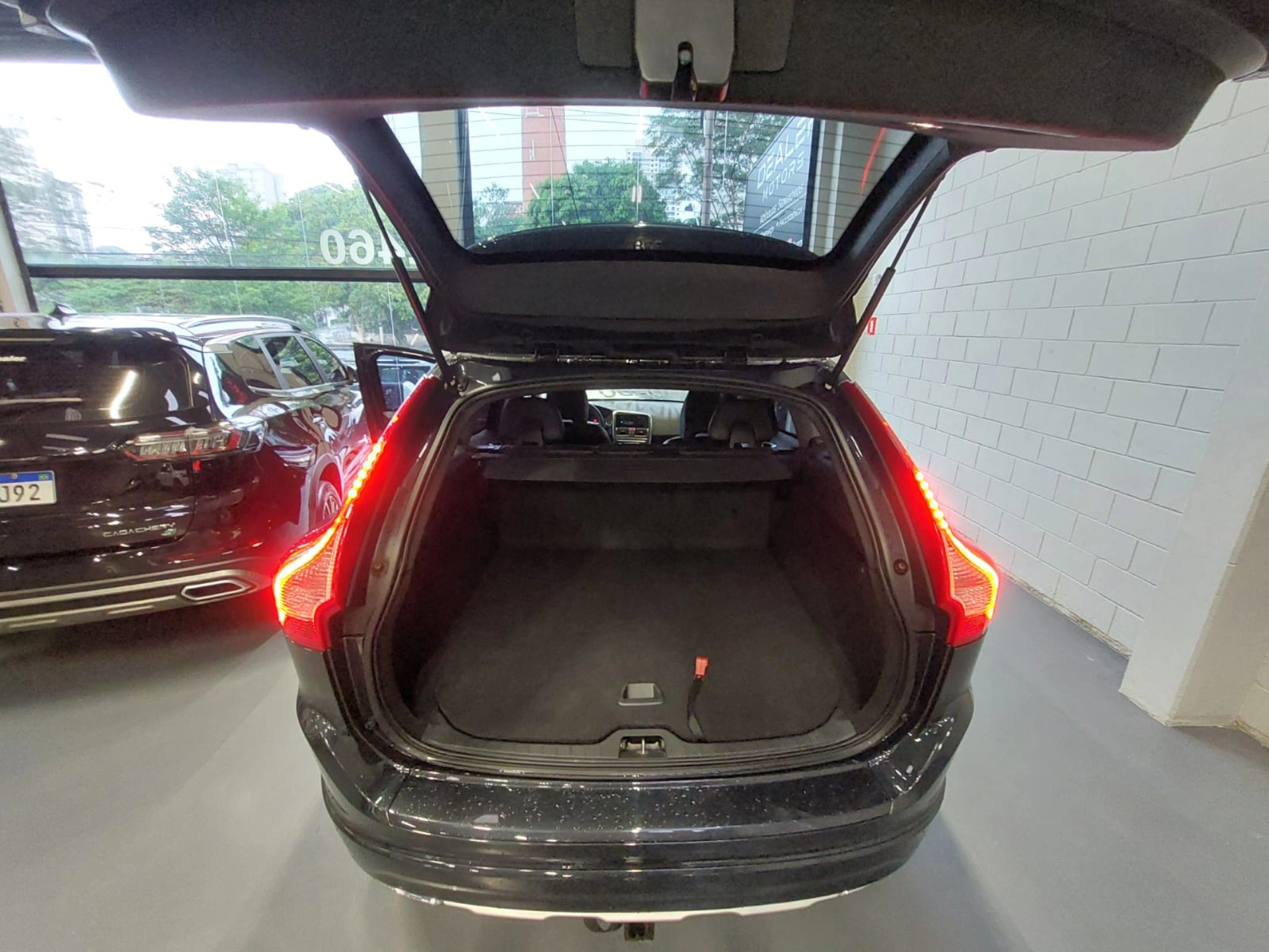 volvo XC60 2.0 T5 KINETIC GASOLINA 4P AUTOMÁTICO 20164