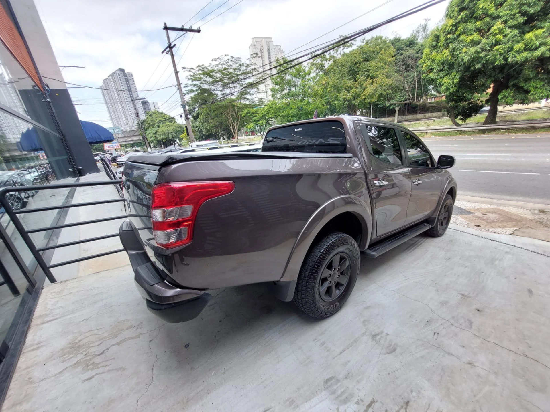 mitsubishi L200 TRITON 2.4 16V TURBO DIESEL SPORT HPE CD 4P 4X4 AUTOMÁTICO 201910