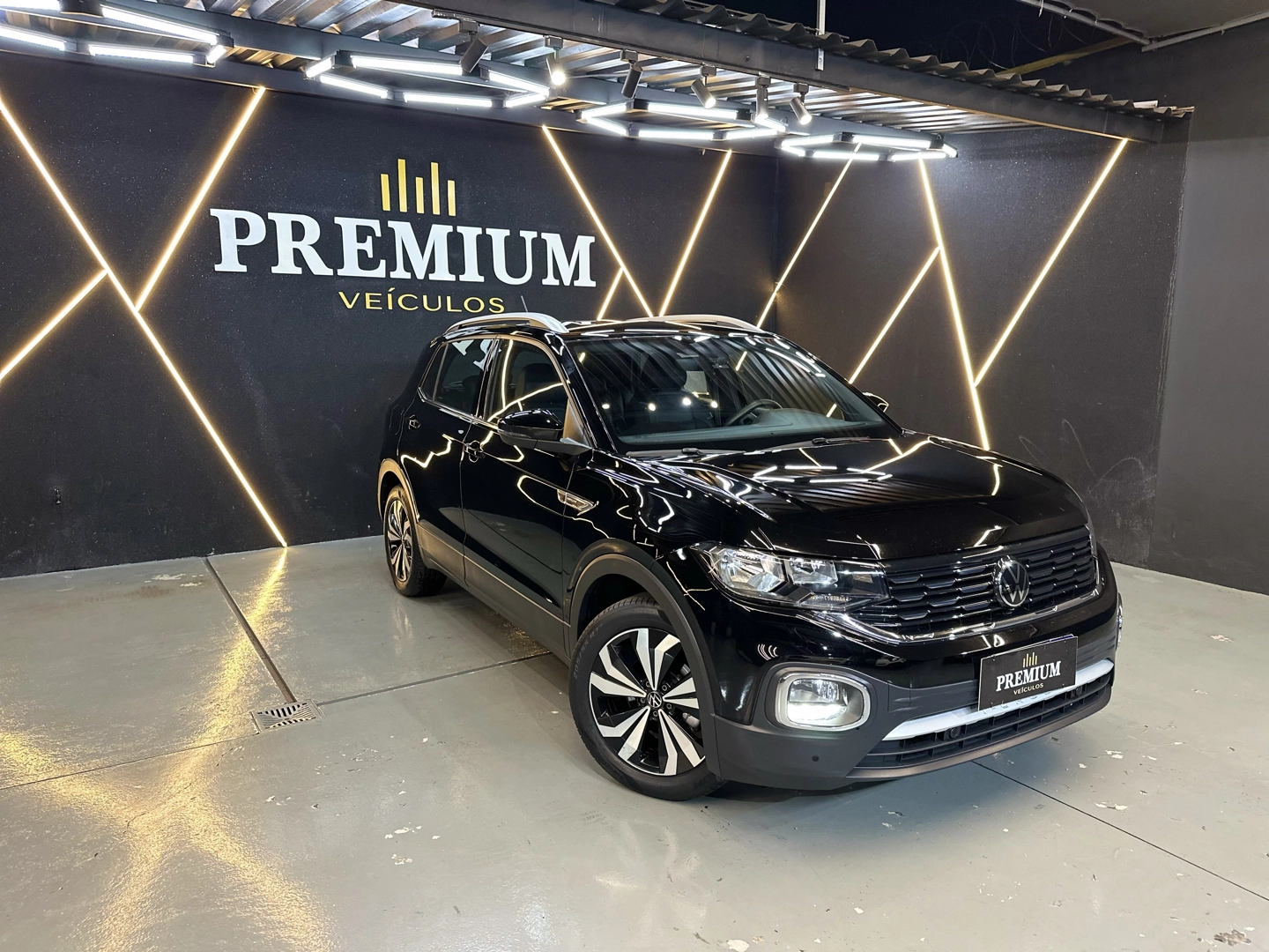 Volkswagen T-Cross 1.4 250 TSI TOTAL FLEX HIGHLINE AUTOMÁTICO