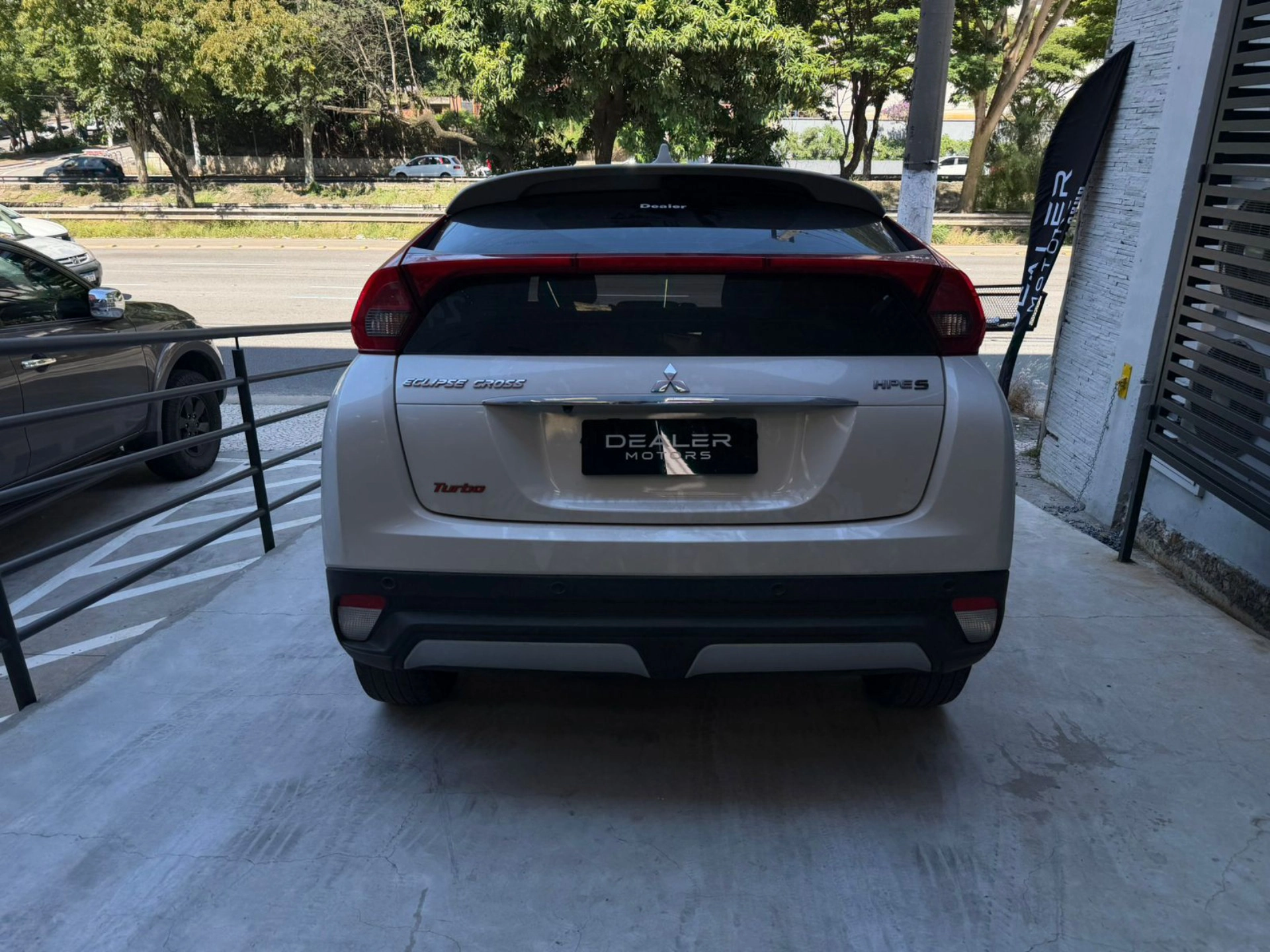 mitsubishi ECLIPSE CROSS 1.5 MIVEC TURBO GASOLINA HPE-S CVT 20201