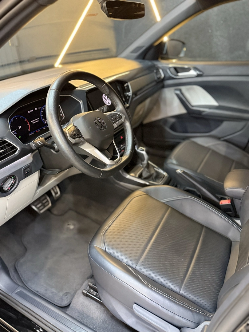 Volkswagen T-Cross 1.4 250 TSI TOTAL FLEX HIGHLINE AUTOMÁTICO