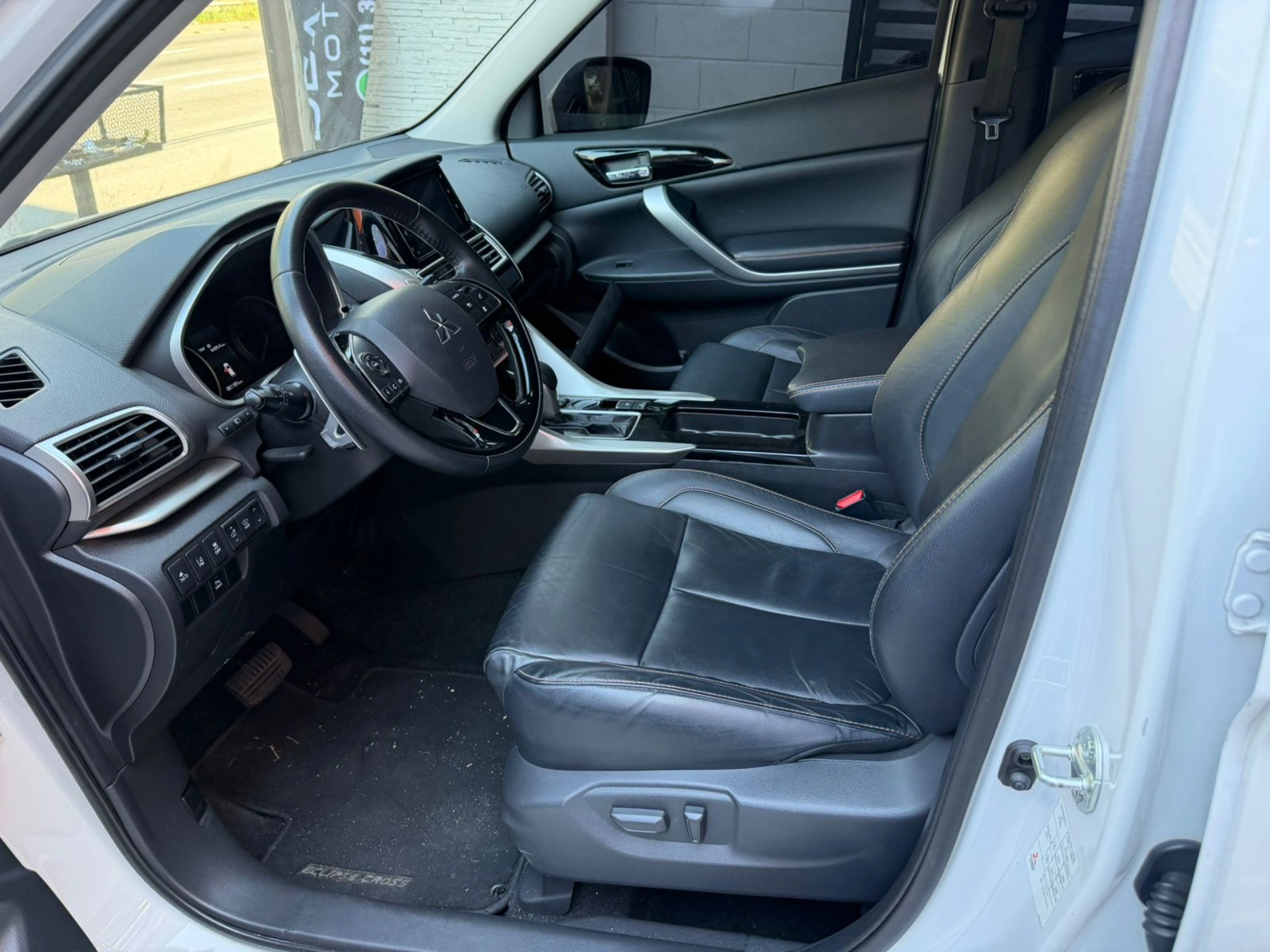 mitsubishi ECLIPSE CROSS 1.5 MIVEC TURBO GASOLINA HPE-S CVT 20206