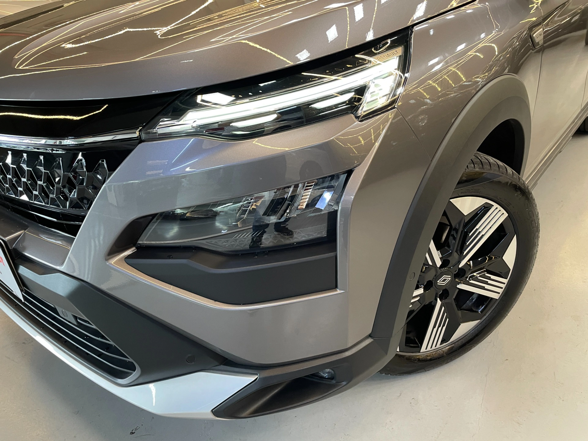 renault KARDIAN 1.0 TCE FLEX ICONIC EDC 20263