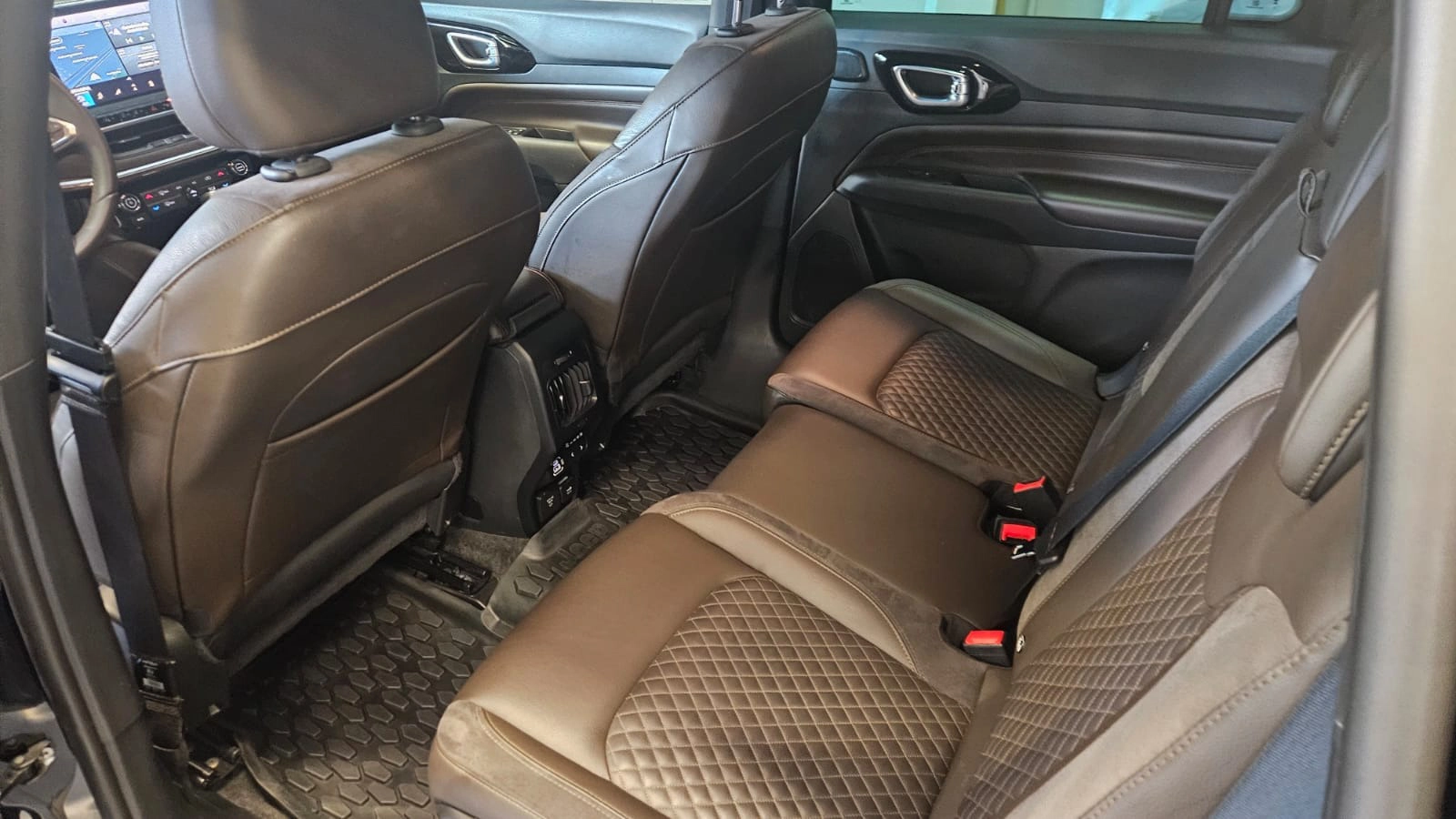 jeep COMMANDER 1.3 T270 TURBO FLEX OVERLAND AT6 20238