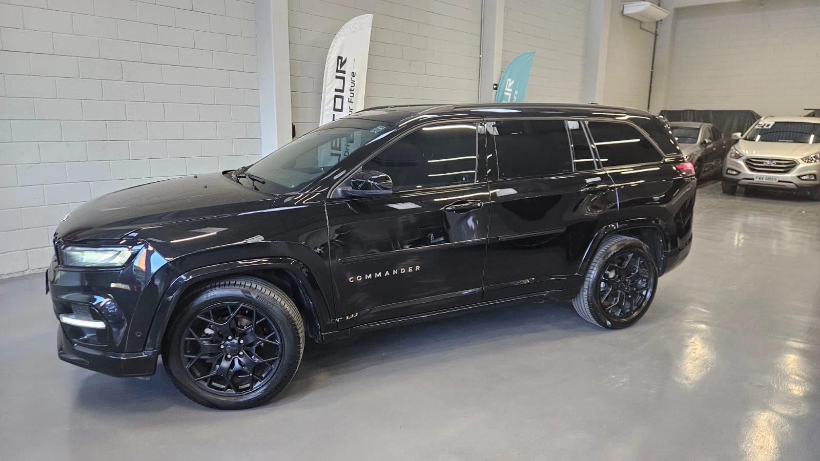 jeep COMMANDER 1.3 T270 TURBO FLEX OVERLAND AT6 20231