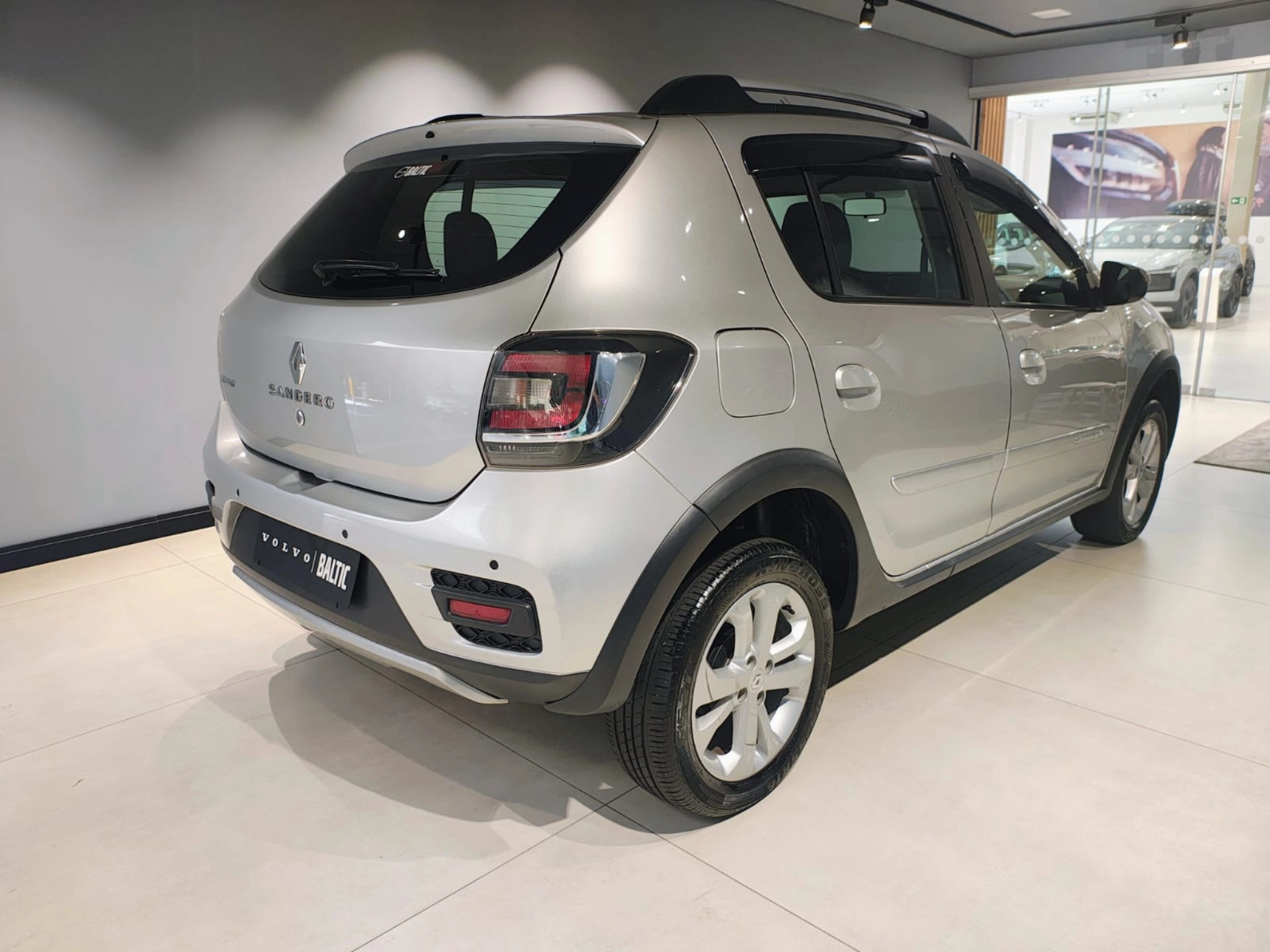 Renault-SANDERO-1.6 16V SCE FLEX STEPWAY DYNAMIQUE EASY-R