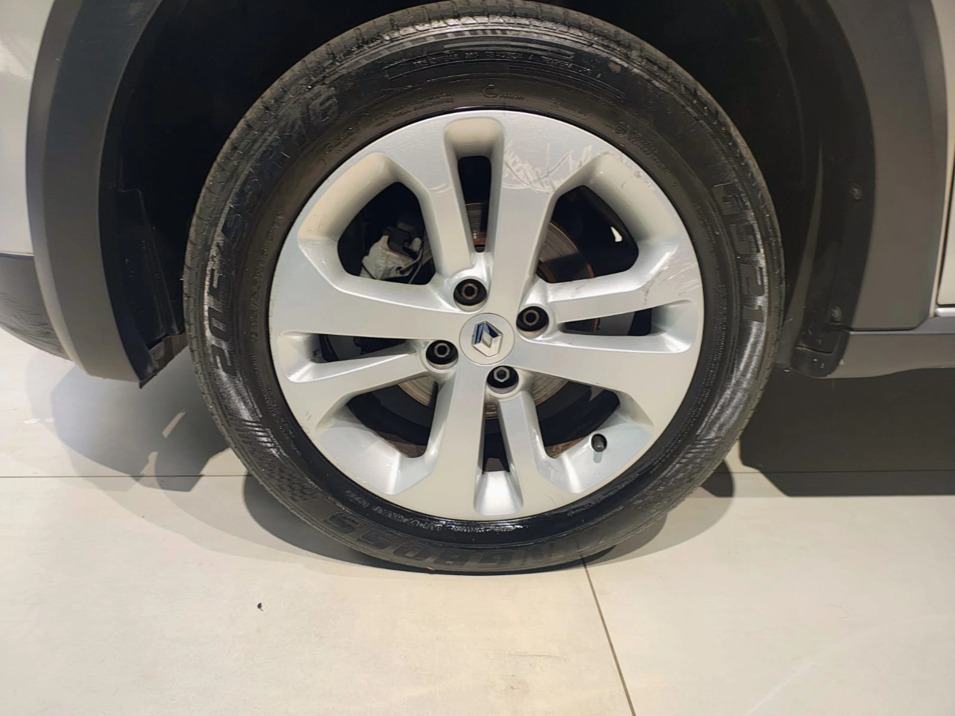 Renault-SANDERO-1.6 16V SCE FLEX STEPWAY DYNAMIQUE EASY-R