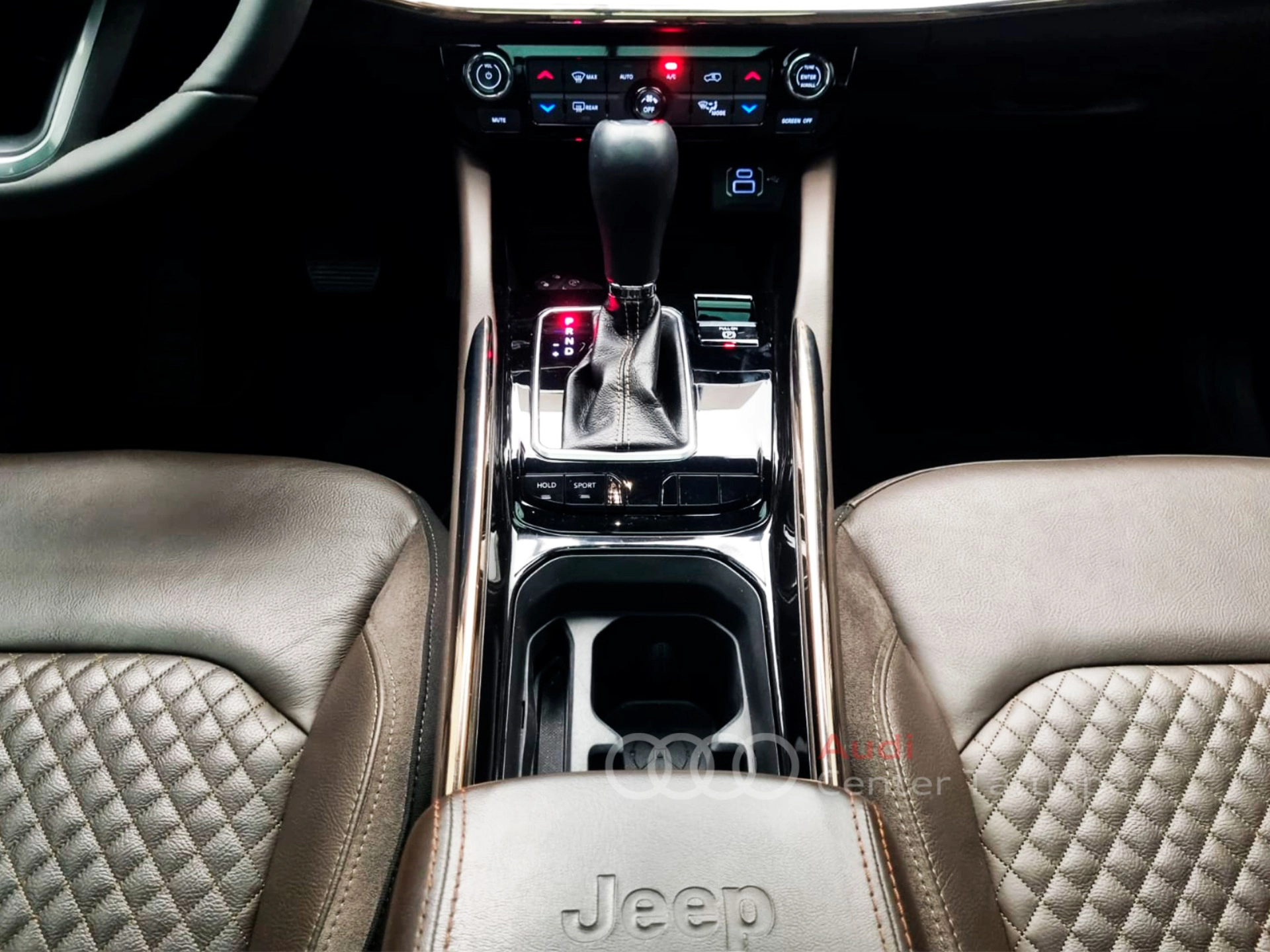 jeep COMMANDER 1.3 T270 TURBO FLEX OVERLAND AT6 202316