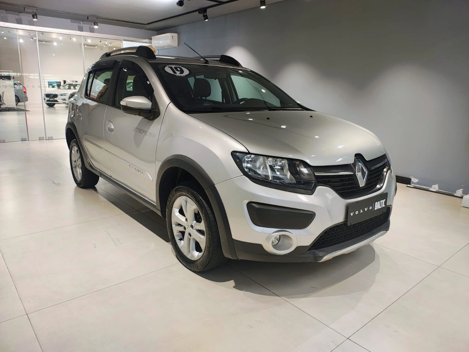 Renault-SANDERO-1.6 16V SCE FLEX STEPWAY DYNAMIQUE EASY-R
