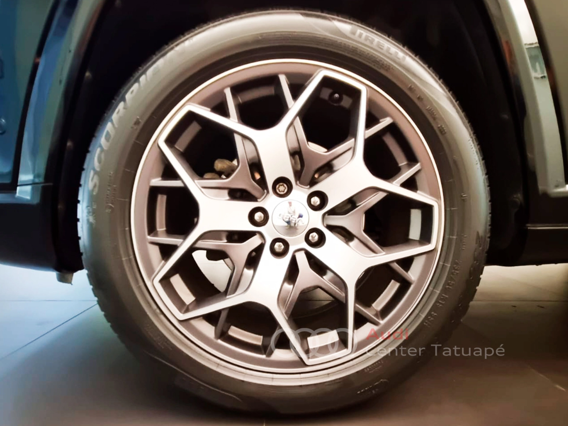 jeep COMMANDER 1.3 T270 TURBO FLEX OVERLAND AT6 20237
