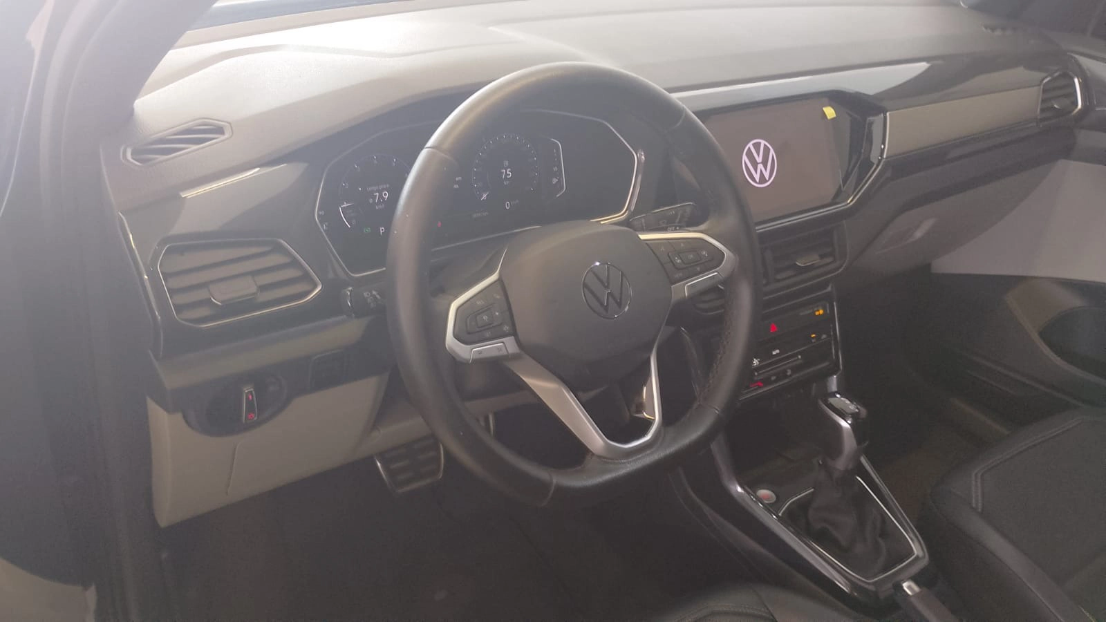 volkswagen T-CROSS 1.4 250 TSI TOTAL FLEX HIGHLINE AUTOMÁTICO 20246