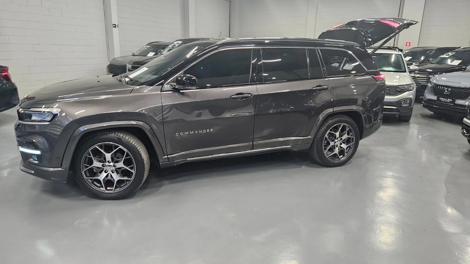 jeep COMMANDER 1.3 T270 TURBO FLEX OVERLAND AT6 20222