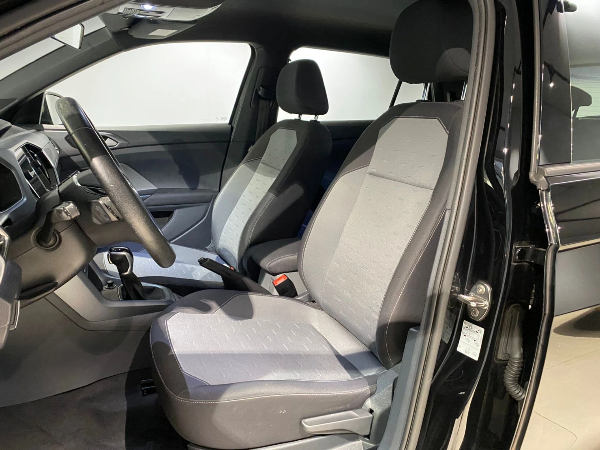 VW - Volkswagen-T-CROSS-1.0 200 TSI TOTAL FLEX COMFORTLINE AUTOMÁTICO