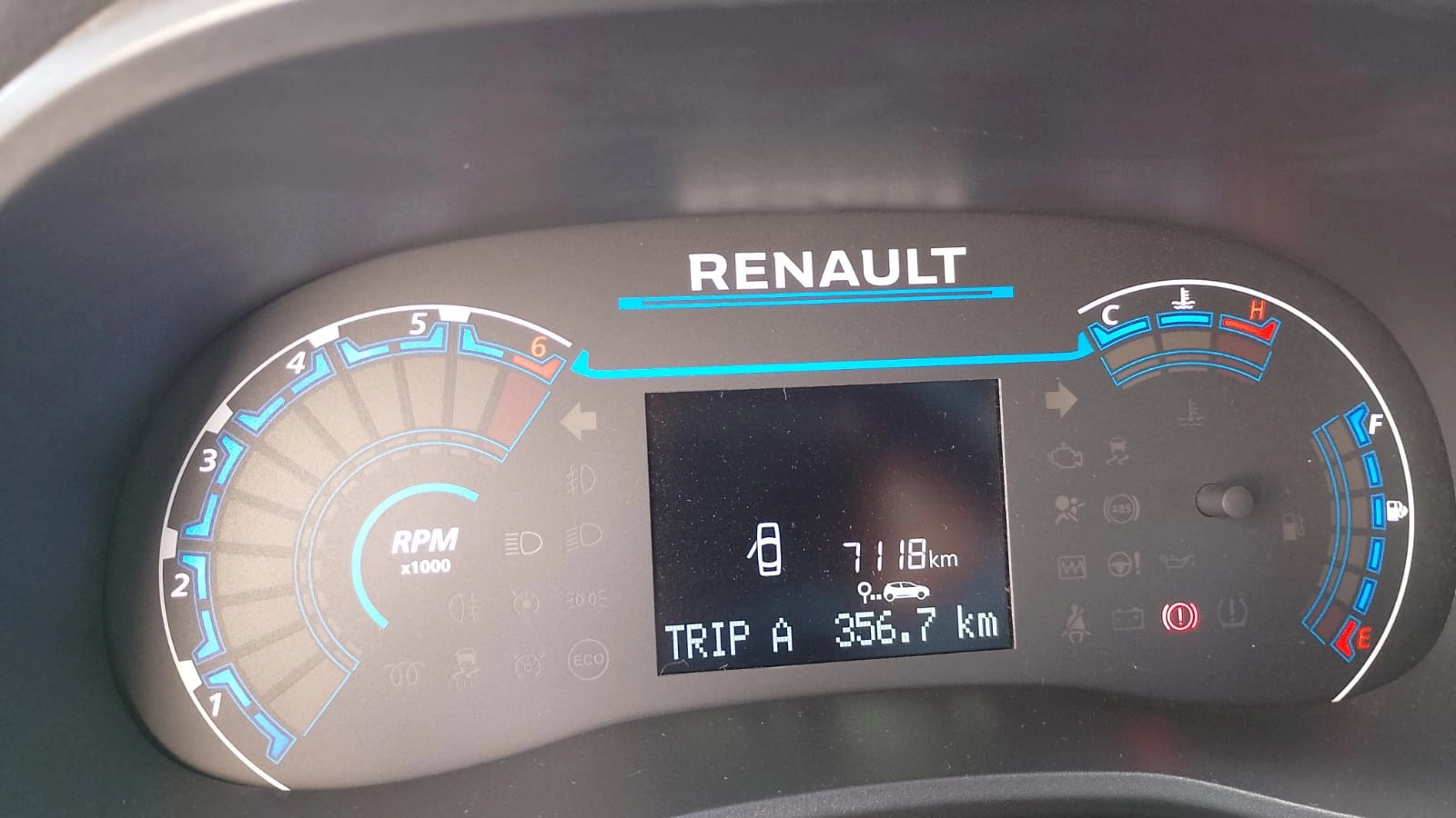 renault KWID 1.0 12V SCE FLEX INTENSE MANUAL 20232