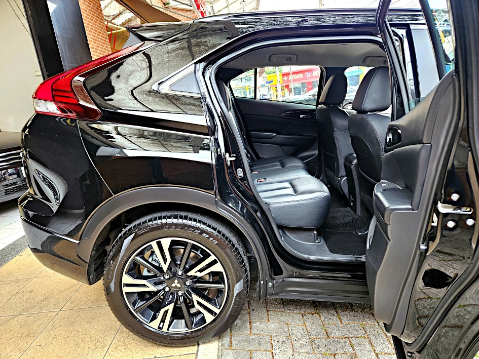 mitsubishi ECLIPSE CROSS 1.5 MIVEC TURBO GASOLINA HPE CVT 202412