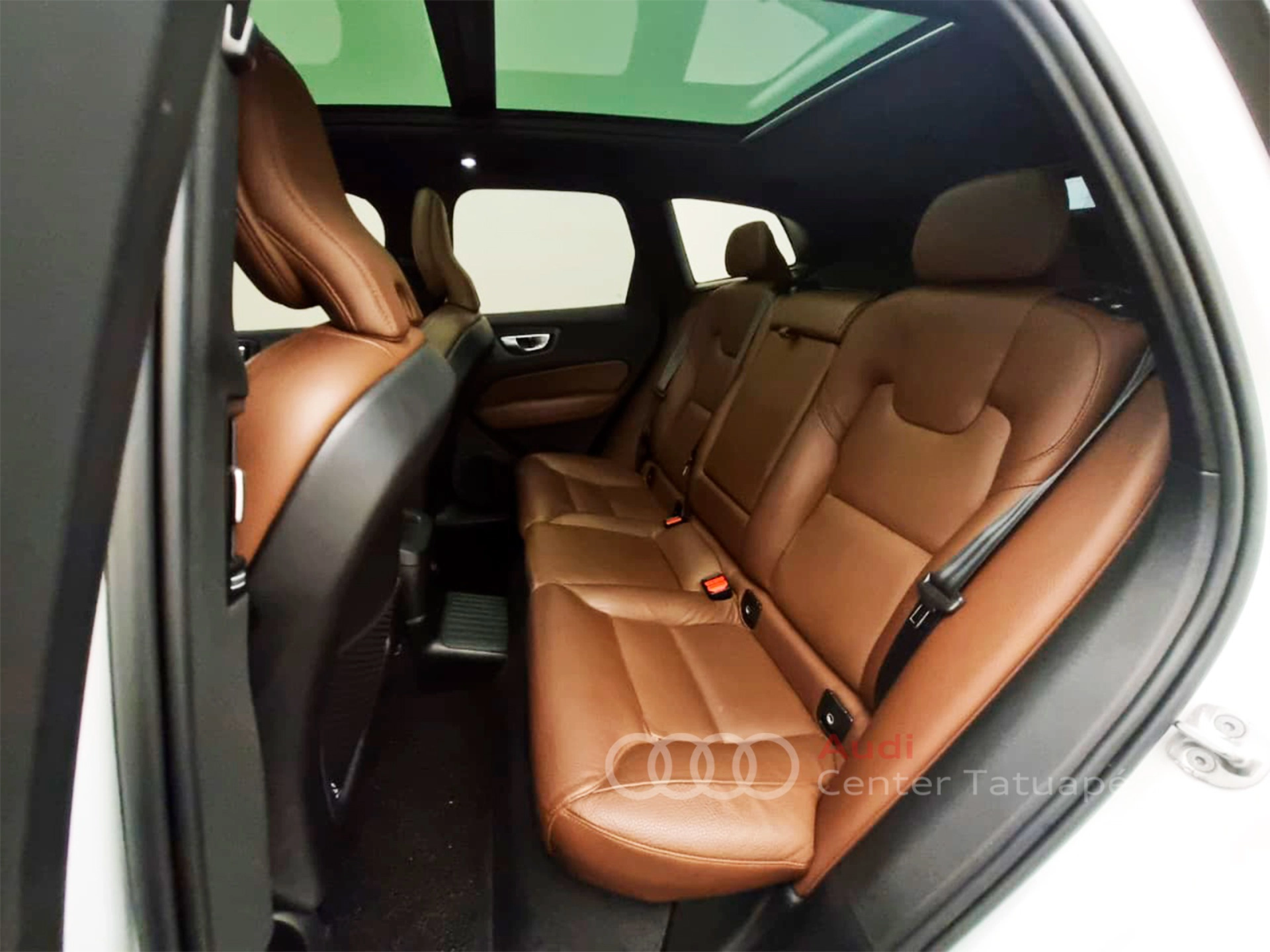 volvo XC60 2.0 T8 RECHARGE PLUS AWD GEARTRONIC 202318