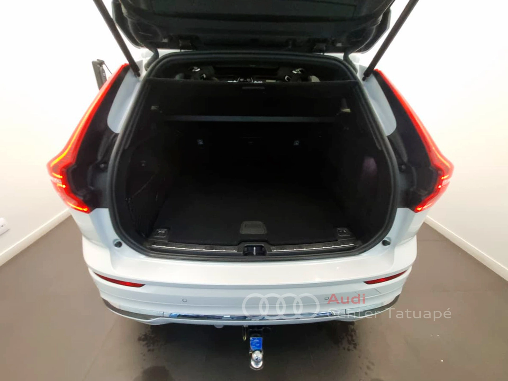 volvo XC60 2.0 T8 RECHARGE PLUS AWD GEARTRONIC 20236