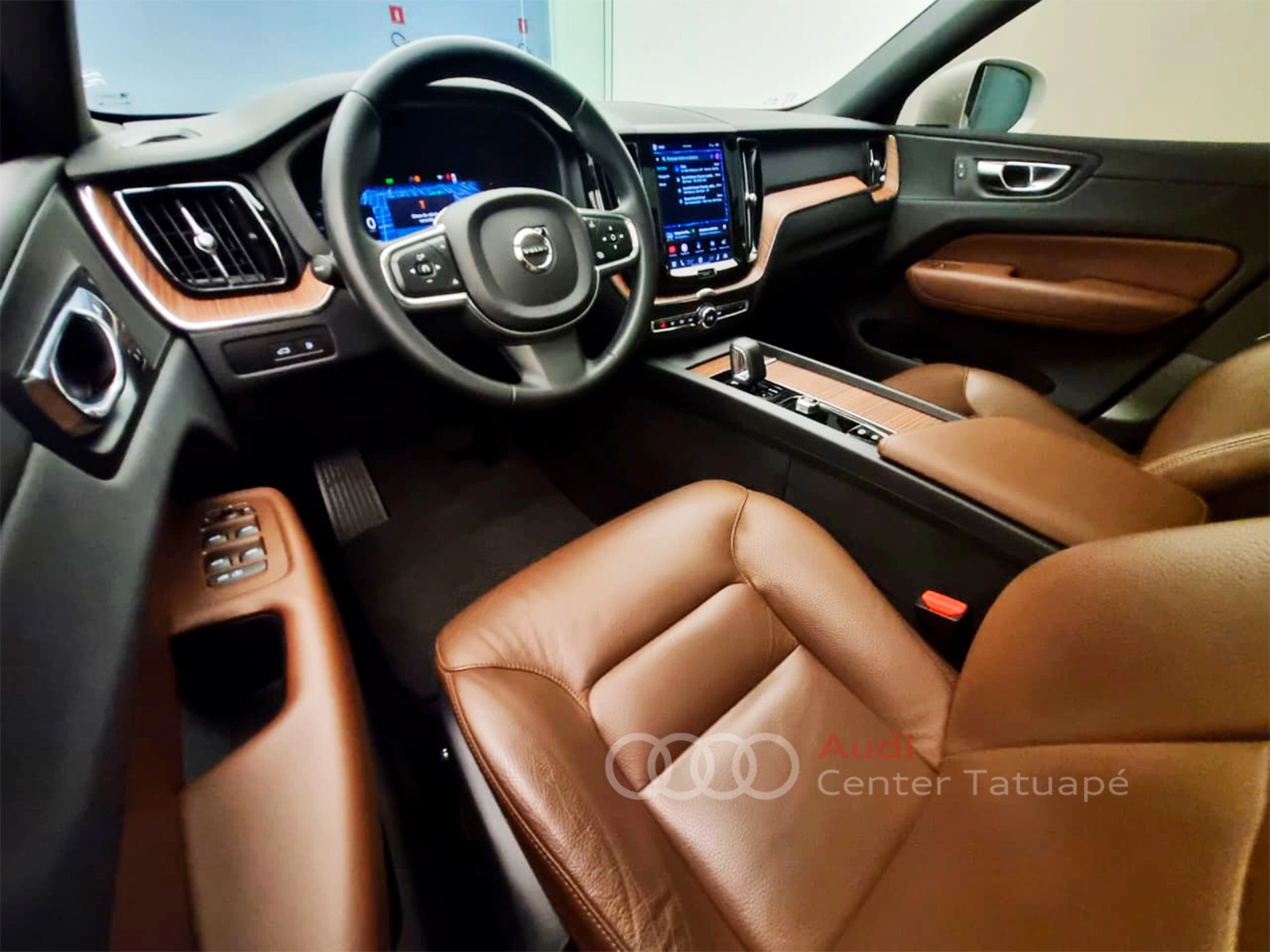 volvo XC60 2.0 T8 RECHARGE PLUS AWD GEARTRONIC 202310
