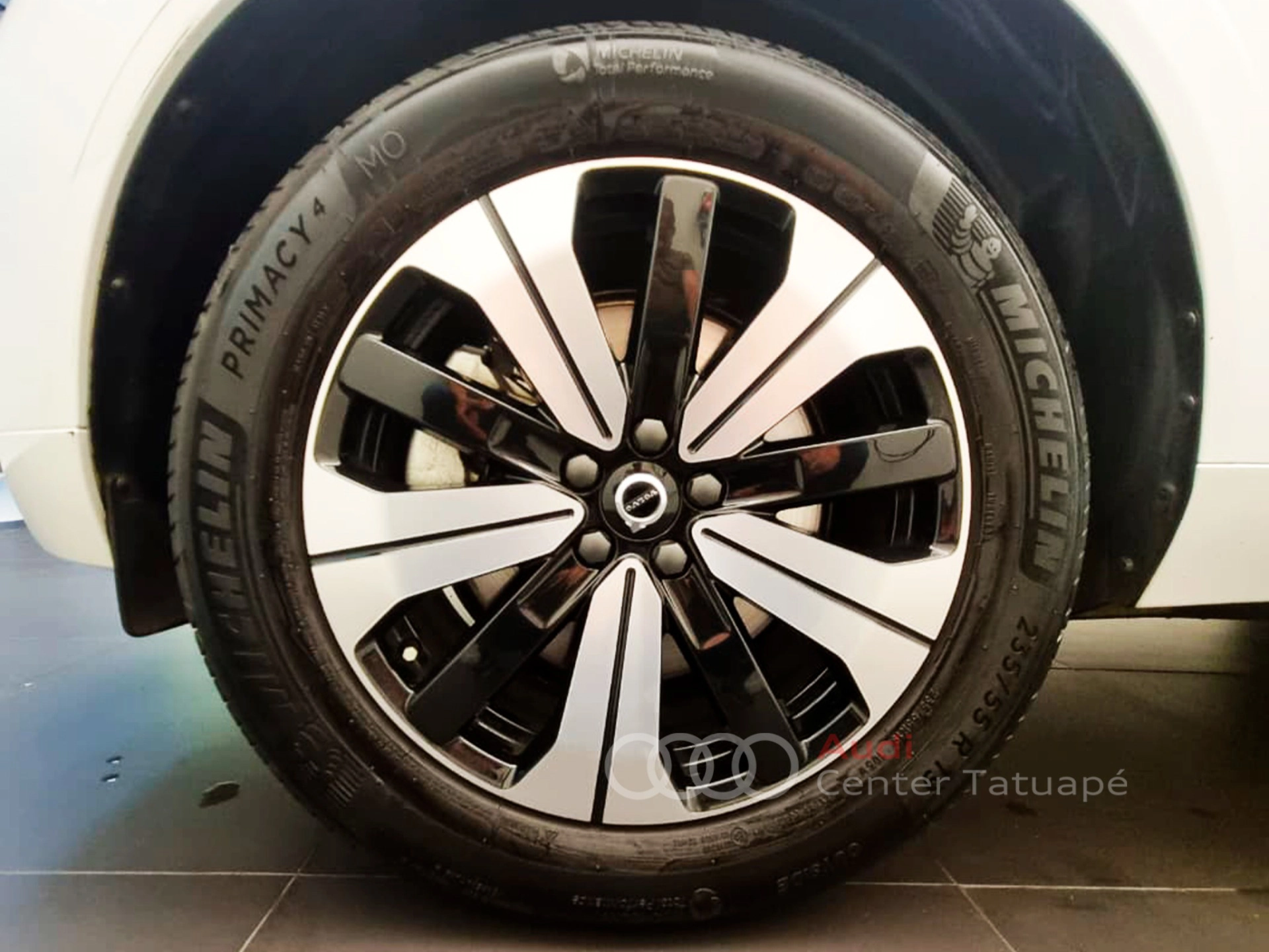 volvo XC60 2.0 T8 RECHARGE PLUS AWD GEARTRONIC 20237