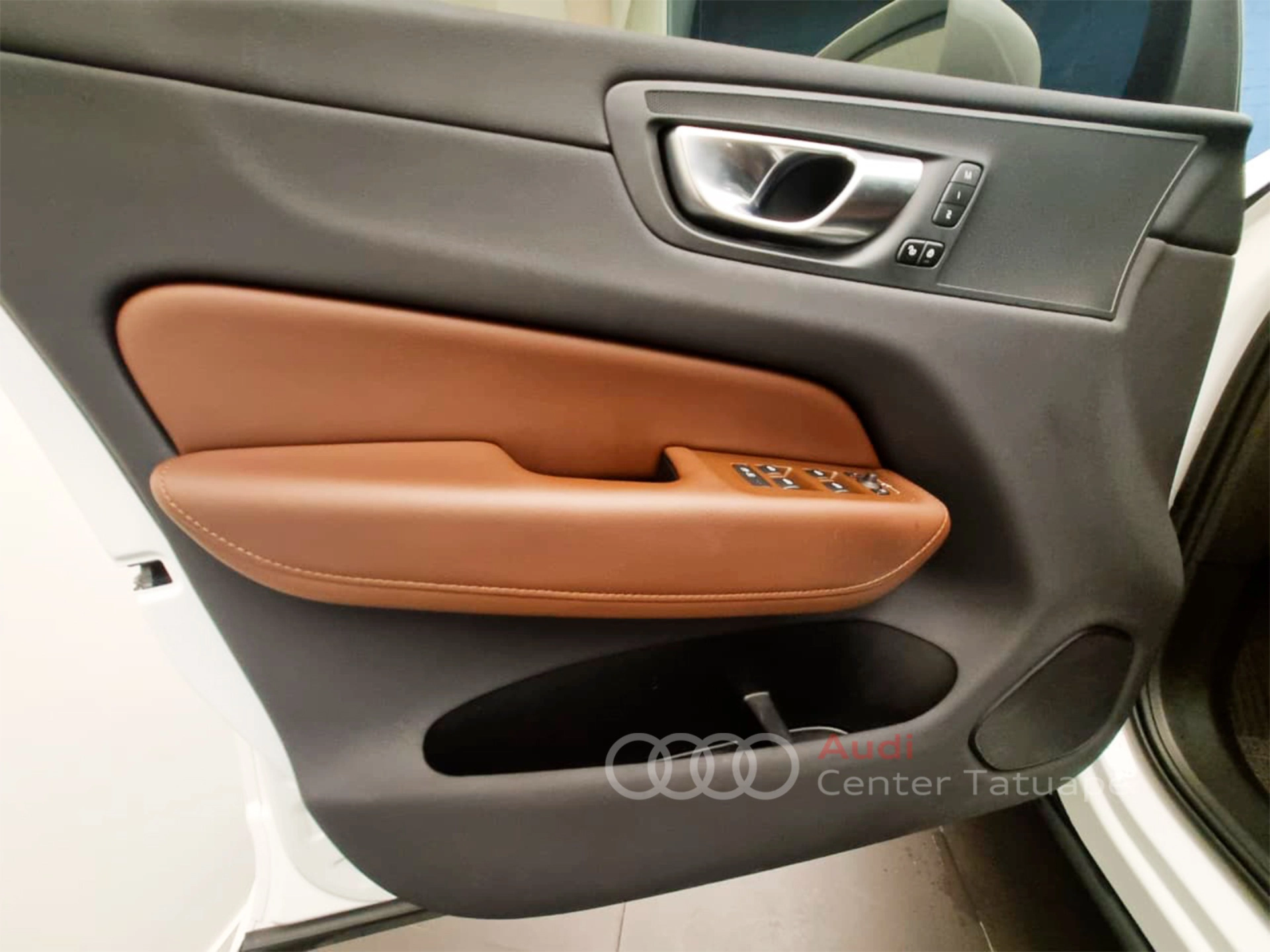 volvo XC60 2.0 T8 RECHARGE PLUS AWD GEARTRONIC 20238