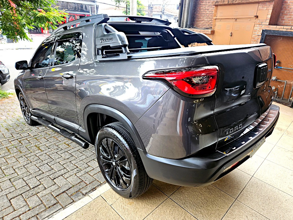 fiat TORO 1.3 TURBO 270 FLEX VOLCANO AT6 20232