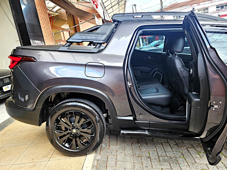 fiat TORO 1.3 TURBO 270 FLEX VOLCANO AT6 202312