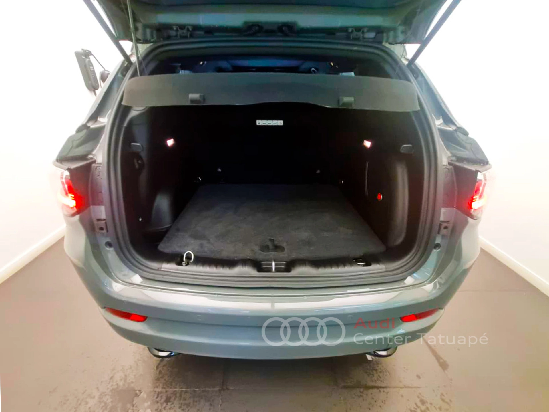 jeep COMPASS 2.0 HURRICANE 4 TURBO GASOLINA BLACKHAWK AT9 20256
