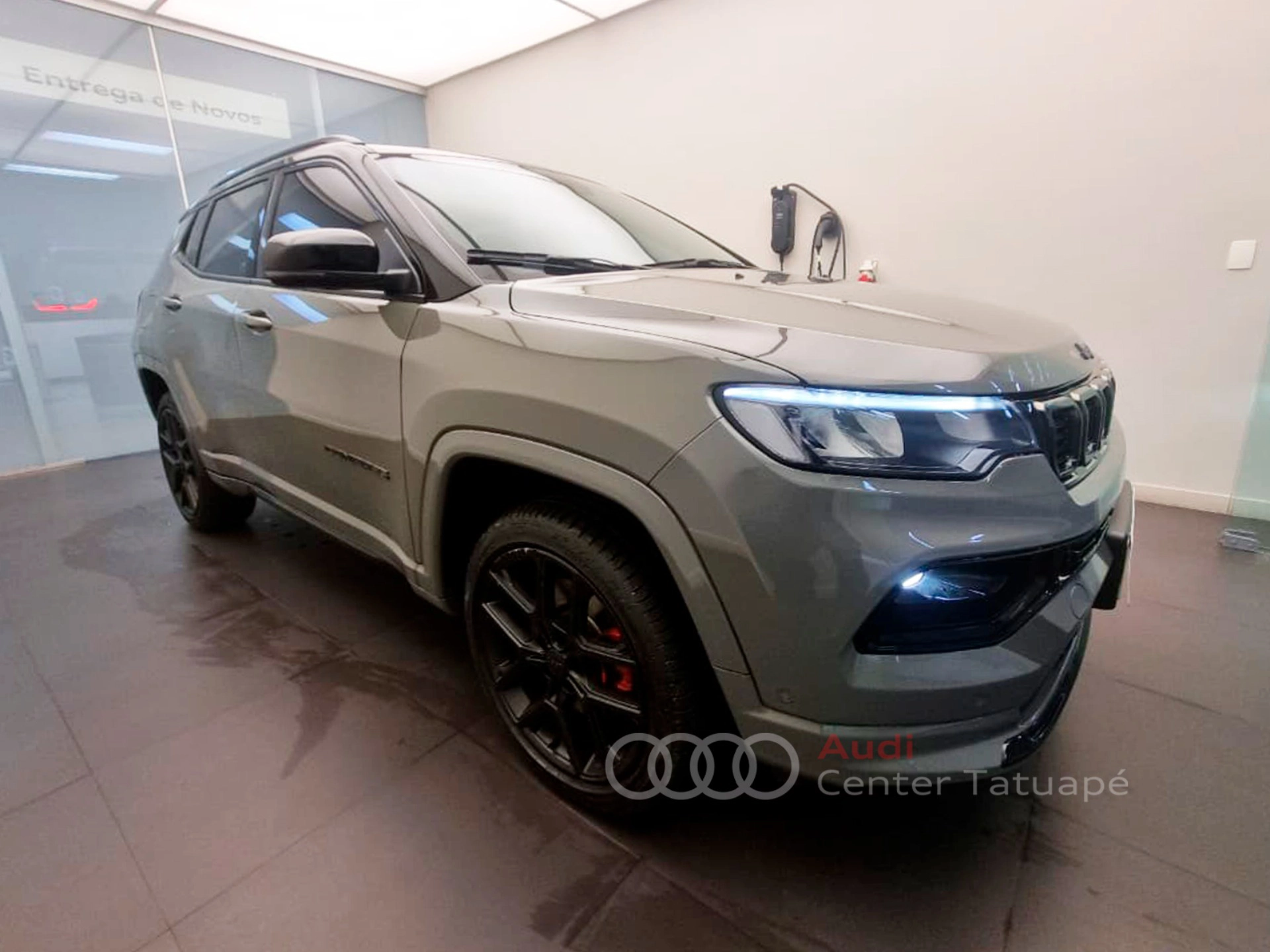 jeep COMPASS 2.0 HURRICANE 4 TURBO GASOLINA BLACKHAWK AT9 20252