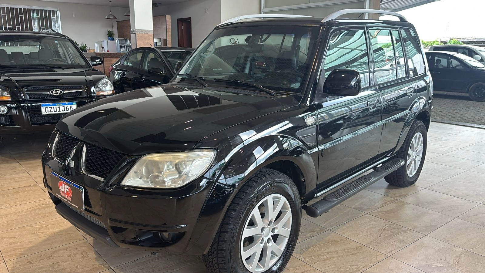 Mitsubishi Pajero Tr4 2.0 4X2 16V 140Cv Flex 4P Automatico