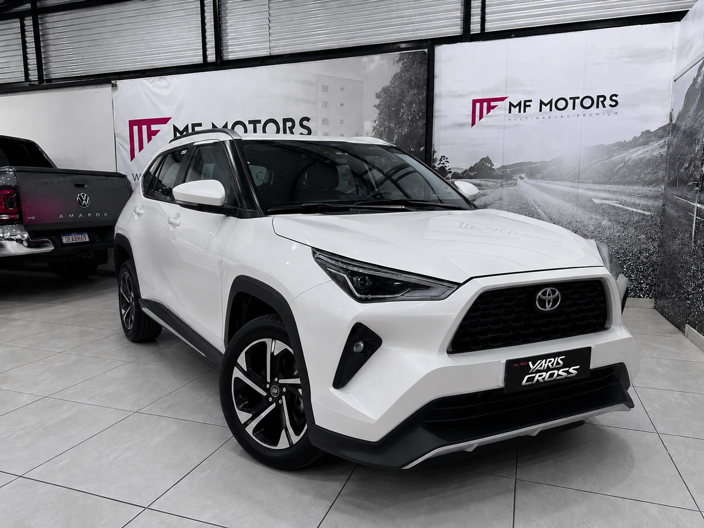 YARIS CROSS