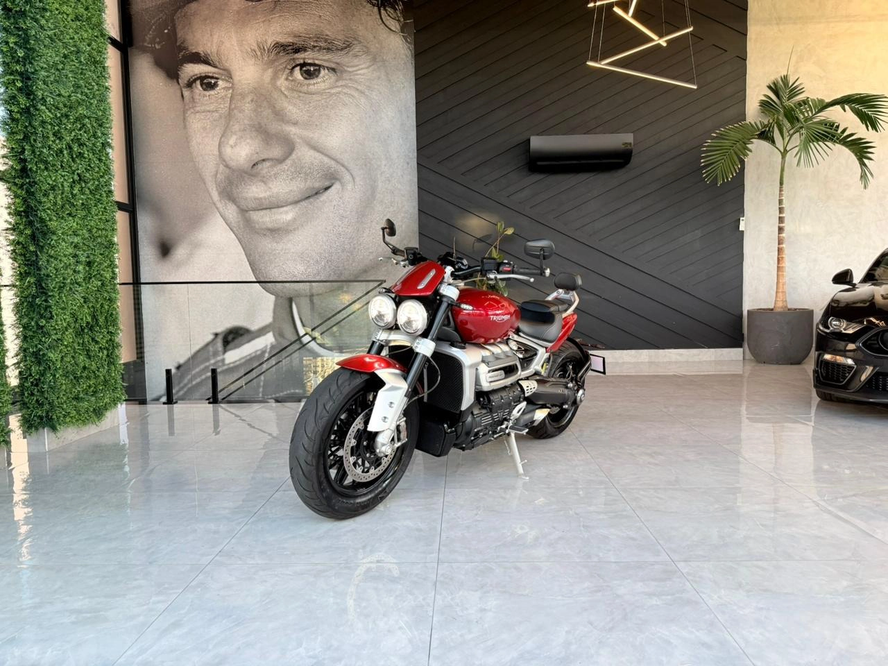 TRIUMPH ROCKET III R
