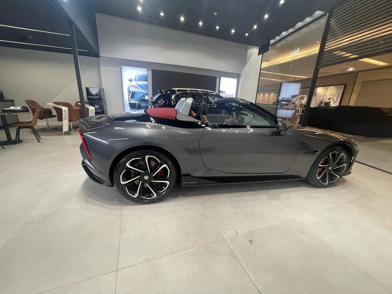 MG-CYBERSTER-77 KW ELÉTRICO GT AWD